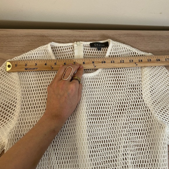 Gracia White Mesh Peplum Top Honeycomb Structured Sheer 3/4 Sleeve Large - Picture 4 of 8